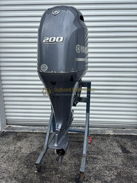 2015 Yamaha 200hp Four Stroke EFI Outboard Motor